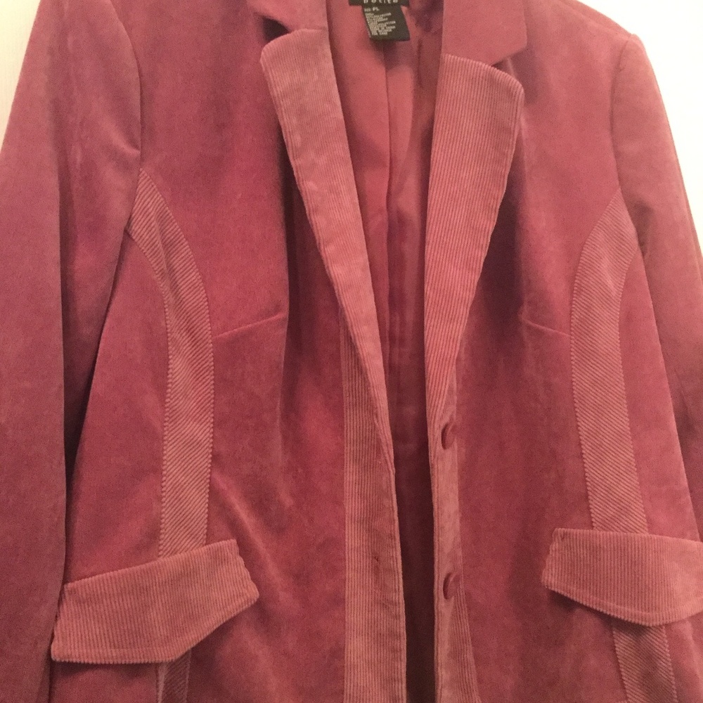 R Q T Petite Large Blazer